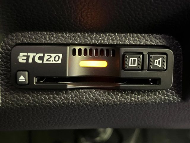 【ETC】高速道路の料金所をストレスなく通過!話題のスポットやサービスエリアに多い「スマートIC」利用時は必須のアイテムです。当店でセットアップを実施、ご納車当日からすぐにご利用いただけます!