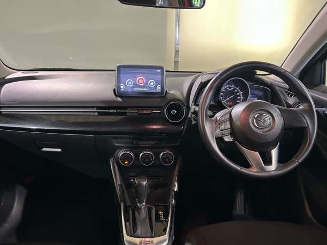 デミオ1.3 13S 4WD