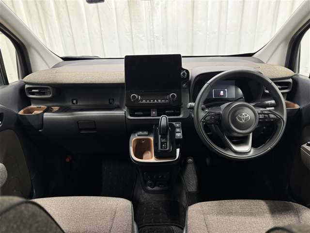 シエンタハイブリッド 1.5 Z E-Four 4WD
