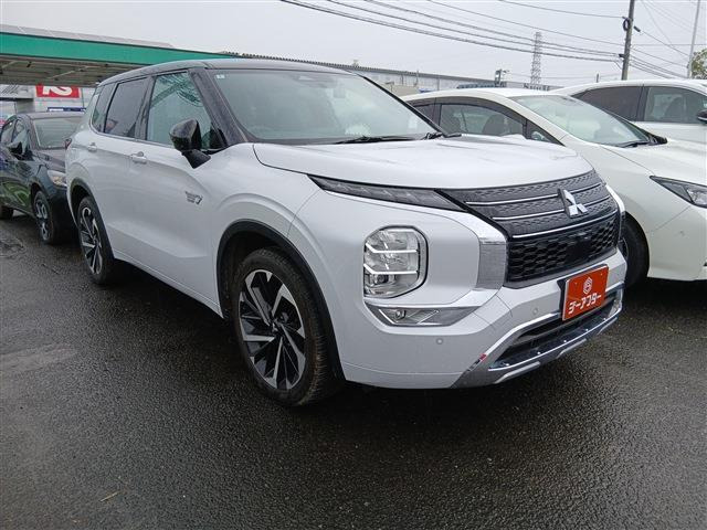 アウトランダーPHEV 2.4 P 4WD