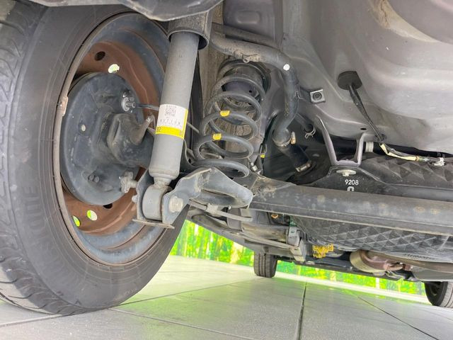 お車を安心してお乗りいただく為には、足回りの定期点検が欠かせません。サービスサポート(有償保証)では無料点検もご提供しており、安心のカーライフをお過ごしいただけるサポート体制が整っています。