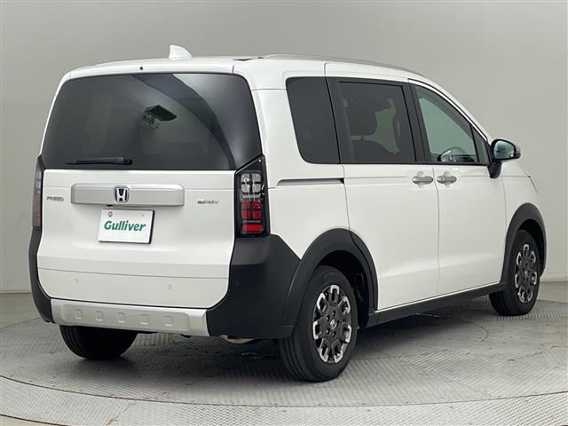 フリード1.5 e:HEV クロスター 4WD