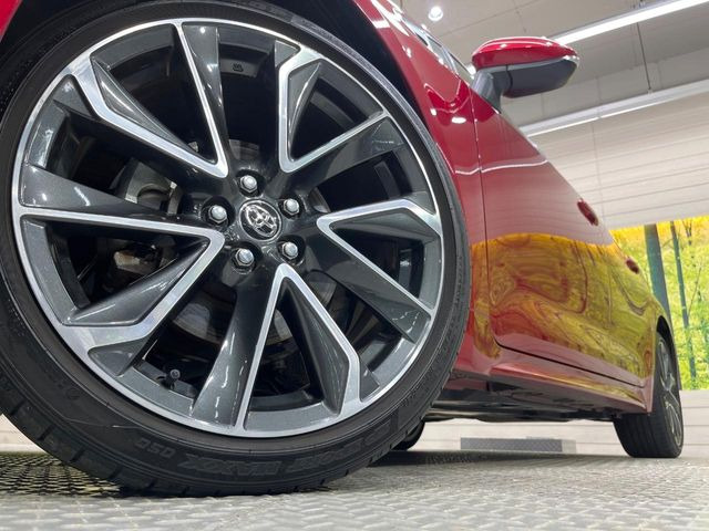 �y�����A���~�z�C�[���z�O�ςɃ}�b�`���������A���~�z�C�[���𑕒����Ă���܂��B�e��ЊO�A���~�z�C�[����A�X�^�b�h���X�^�C�����戵�����Ă���܂��B���񂲑��k����������