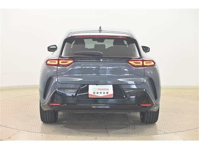 クラウンスポーツ2.5 Z E-Four 4WD
