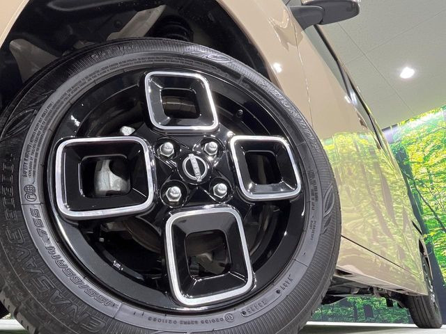 �y����14�C���`�A���~�z�C�[���z�O�ςɃ}�b�`���������A���~�z�C�[���𑕒����Ă���܂��B�e��ЊO�A���~�z�C�[����A�X�^�b�h���X�^�C�����戵�����Ă���܂��B���񂲑��k����������