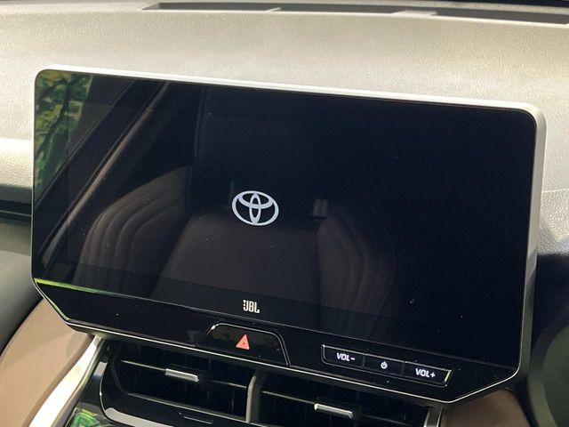 【12.3インチワイドナビ】高級感とインパクトのある大型ワイドナビを装備。各種オーディオ操作はもちろん、横長ワイド画面でのマップ2分割表示など、利便性も高いナビです♪