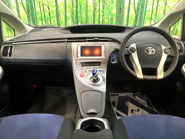 プリウス1.8 S