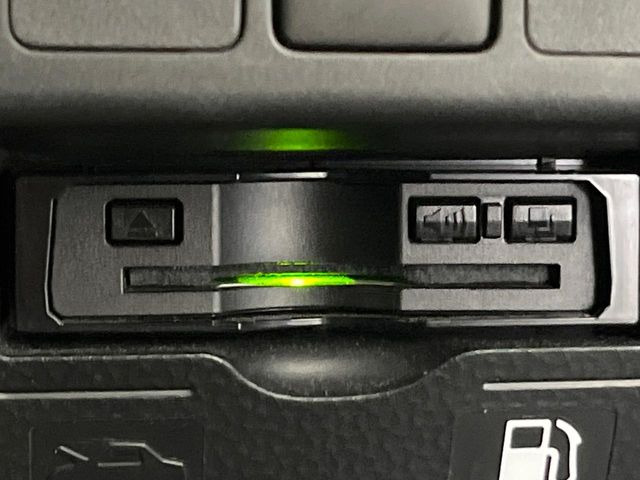 【ETC】高速道路の料金所をストレスなく通過!話題のスポットやサービスエリアに多い「スマートIC」利用時は必須のアイテムです。当店でセットアップを実施、ご納車当日からすぐにご利用いただけます!