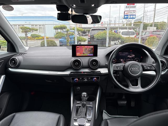 Q21.0 TFSI スポーツ