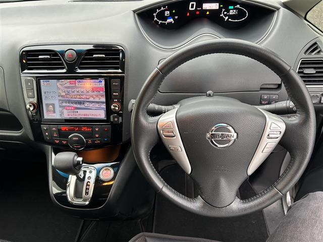 セレナ2.0 ハイウェイスター Vセレクション+Safety II S-HYBRID