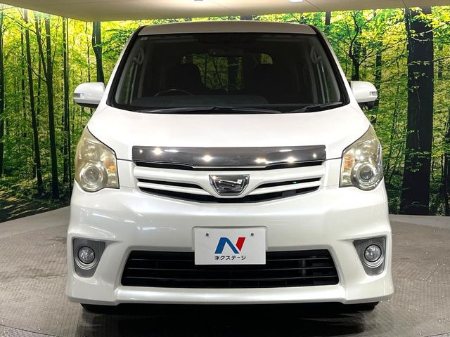 弊社では、全車『修復歴なし』のお車のみ取り扱っております。専任バイヤーによる厳選した仕入れの後、入庫後の車両チェックを行い、ネクステージが認定した高品質な中古車をご提供しております。
