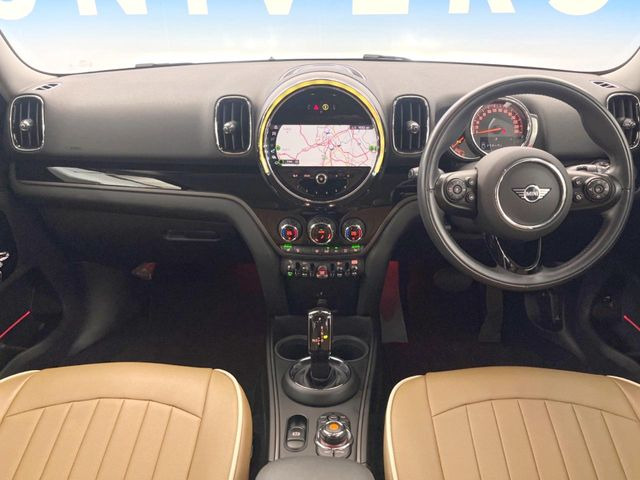 ミニクロスオーバークーパー D オール4 4WD