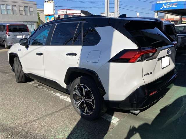 RAV42.5 プラグインハイブリッド Z E-Four 4WD