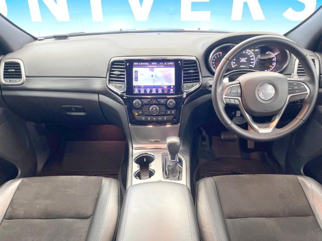 グランドチェロキーアルティテュード 4WD