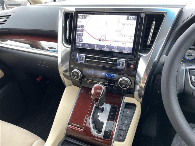 アルファードハイブリッド 2.5 X E-Four 4WD