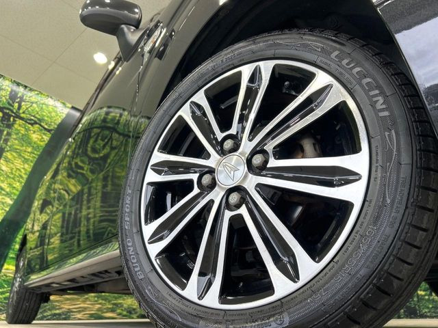 �y����15�C���`�A���~�z�C�[���z�O�ςɃ}�b�`���������A���~�z�C�[���𑕒����Ă���܂��B�e��ЊO�A���~�z�C�[����A�X�^�b�h���X�^�C�����戵�����Ă���܂��B���񂲑��k����������
