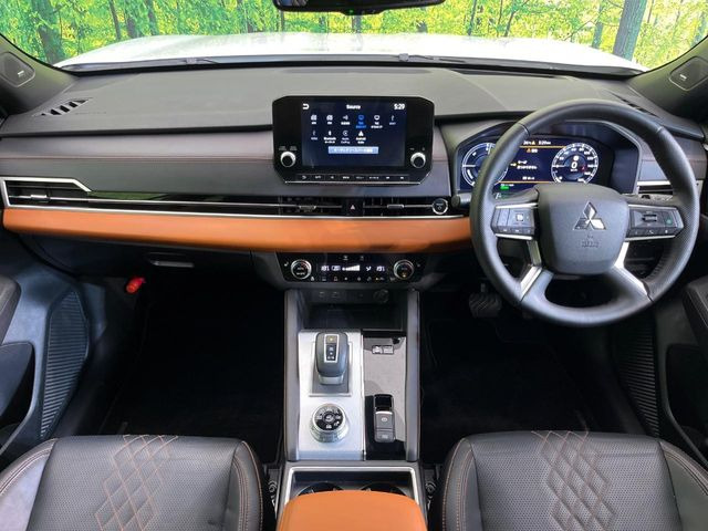 アウトランダーPHEV 2.4 P 4WD