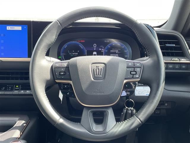 クラウンクロスオーバー2.5 G E-Four 4WD