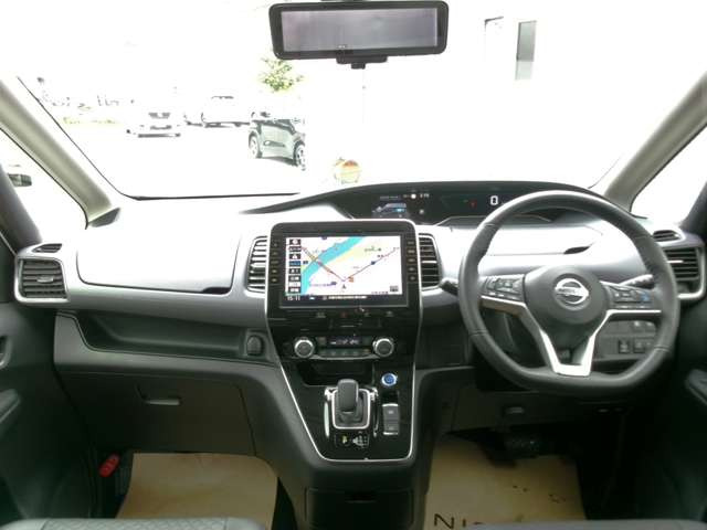 セレナ1.2 e-POWER ハイウェイスターV