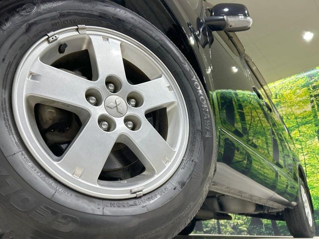 【純正16インチアルミホイール】外観にマッチした純正アルミホイールを装着しております。各種社外アルミホイールや、スタッドレスタイヤも取扱いしております。是非ご相談ください♪