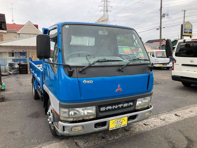 キャンター5.2 ダンプ 全低床 DX ディーゼル 4WD