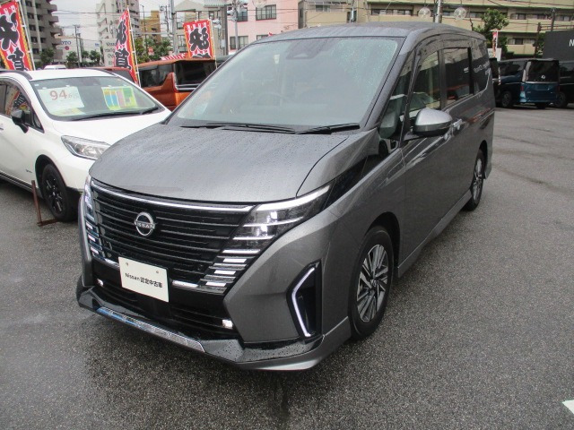 セレナ1.4 e-POWER ハイウェイスターV