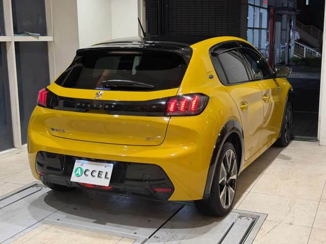 e-208GT