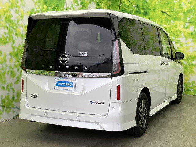 セレナ1.4 e-POWER ハイウェイスターV