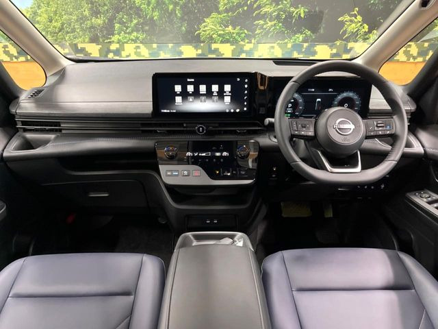 セレナ1.4 e-POWER ルキシオン
