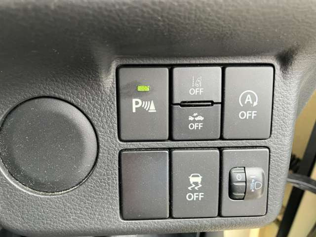 当店のお車はすべて点検をしてからのご納車となります。納車後の保証も付けさせて頂いておりますので安心して乗って頂けます。