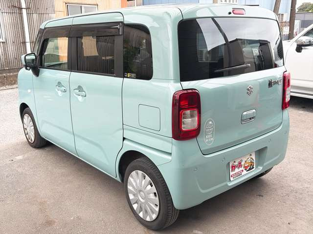 ���X�ł͌y�����Ԃ��畁�ʎԂ܂ŕ��L���I�[�����[�J�[�̎Ԏ�E�F�E�O���[�h��L�x�ɑ����Ă���܂��B