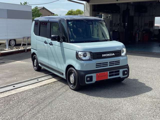 N-BOXジョイ 2トーン