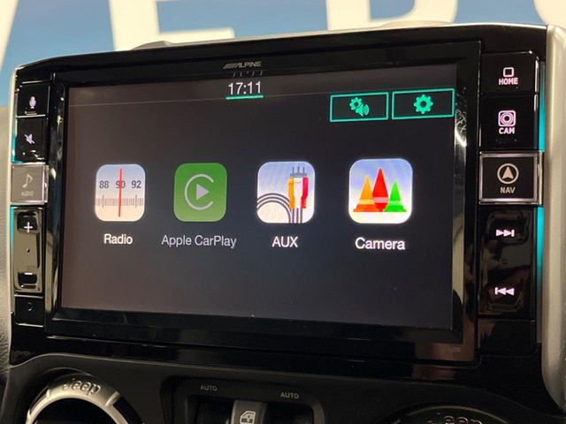 ��Apple Car Play:�X�}�z�Ƃ̗L���ڑ��ŁA�i�r�E�I�[�f�B�I�Đ��ȂǃX�}�z�̃A�v���@�\����ʂł��g����֗��@�\�ł�!