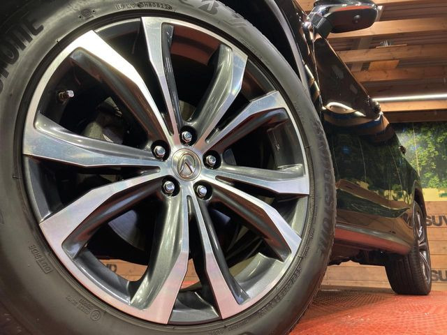 �y����20�C���`�A���~�z�C�[���z�O�ςɃ}�b�`���������A���~�z�C�[���𑕒����Ă���܂��B�e��ЊO�A���~�z�C�[����A�X�^�b�h���X�^�C�����戵�����Ă���܂��B���񂲑��k����������