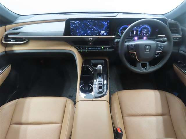 クラウンスポーツ2.5 Z E-Four 4WD
