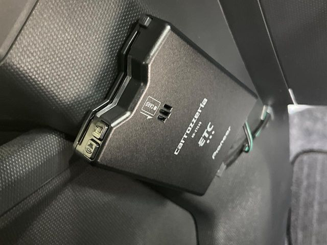 【ETC】高速道路の料金所をストレスなく通過!話題のスポットやサービスエリアに多い「スマートIC」利用時は必須のアイテムです。当店でセットアップを実施、ご納車当日からすぐにご利用いただけます!