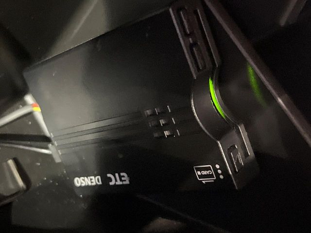 【ETC】高速道路の料金所をストレスなく通過!話題のスポットやサービスエリアに多い「スマートIC」利用時は必須のアイテムです。当店でセットアップを実施、ご納車当日からすぐにご利用いただけます!