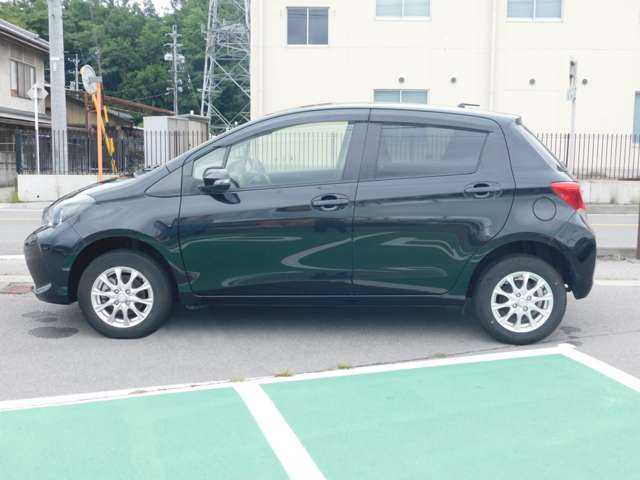 ヴィッツ1.3 F 4WD