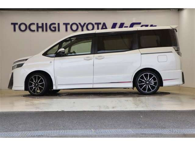 ヴォクシー2.0 ZS