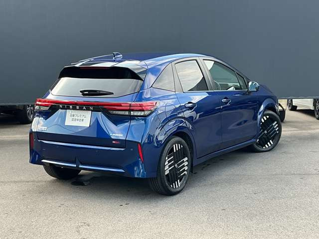 ノートオーラ1.2 G レザーエディション