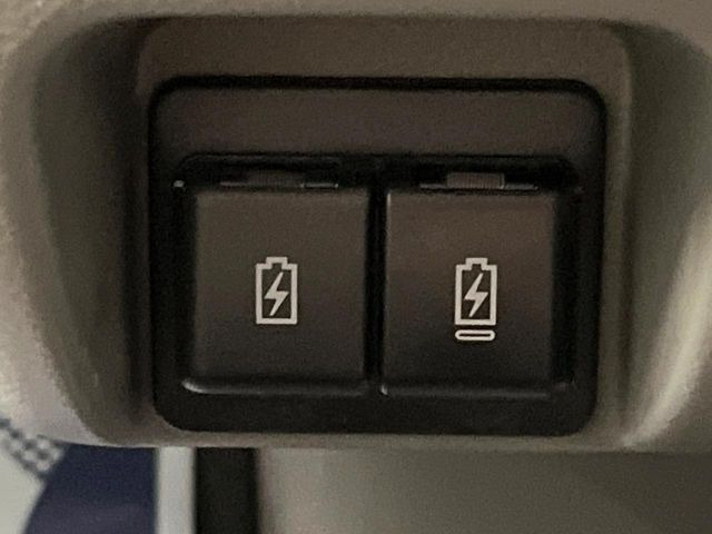 USB�P�[�u���ŃP�[�^�C�̏[�d�o���܂��B
