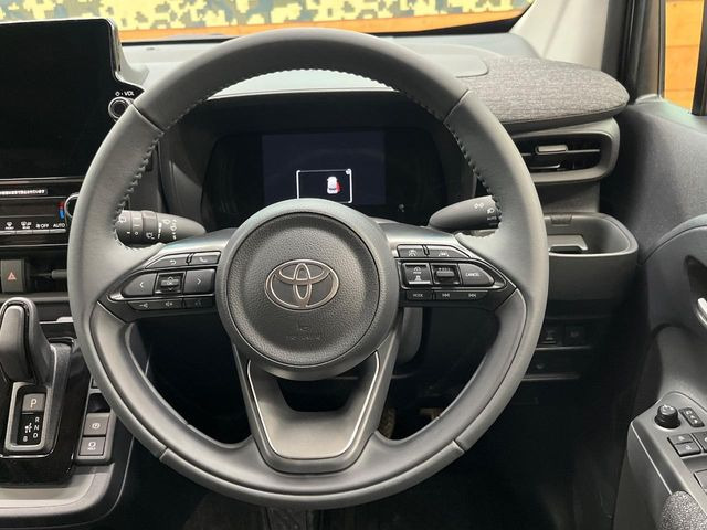 【ステアリングスイッチ】運転中、前方から目線をそらすことなく、オーディオ等の操作が可能な便利機能!安心&快適なドライブを演出してくれます♪