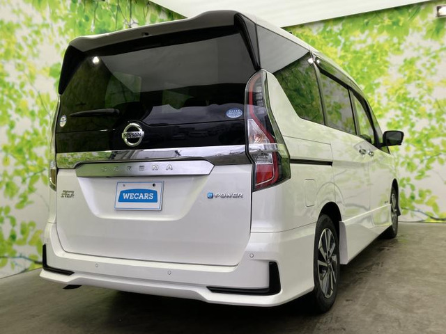 セレナ1.2 e-POWER ハイウェイスターV