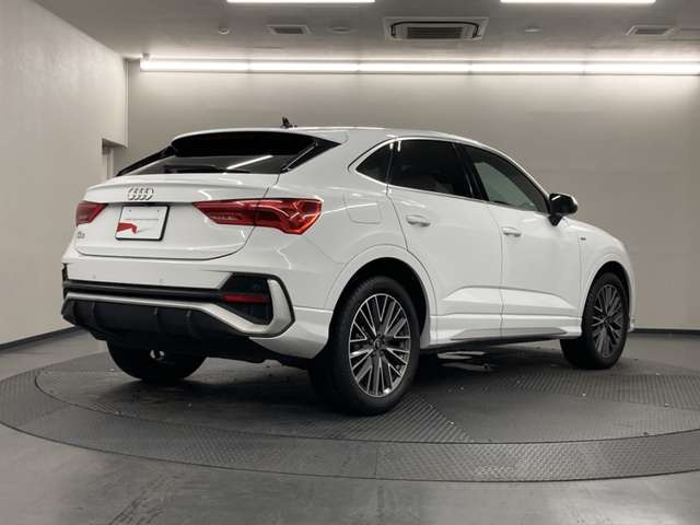 Q3