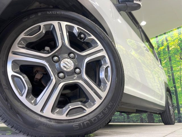�y����15�C���`�A���~�z�C�[���z�O�ςɃ}�b�`���������A���~�z�C�[���𑕒����Ă���܂��B�e��ЊO�A���~�z�C�[����A�X�^�b�h���X�^�C�����戵�����Ă���܂��B���񂲑��k����������