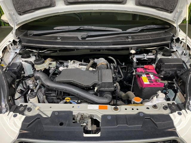 親切・丁寧な専門メカニックスタッフが応対!・車検・点検整備・事故等の修理などアフターサービスも安心。お車のカスタマイズもネクステージのサービススタッフまでご相談ください!
