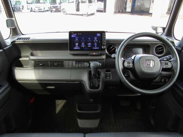 N-BOXカスタムターボ コーディネートスタイル 2トーン 4WD