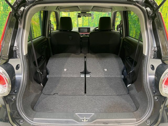 普段のお買い物や通勤、送迎等に十分な荷室スペースを確保しております。セカンドシートを倒すと、大きな荷物の積載も可能です♪