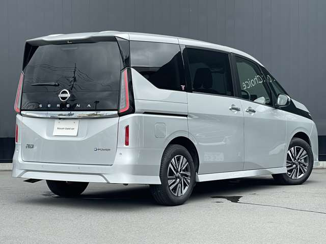 セレナ1.4 e-POWER ハイウェイスターV