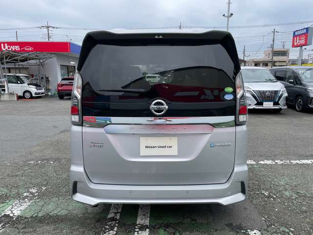 セレナ1.2 e-POWER ハイウェイスターV